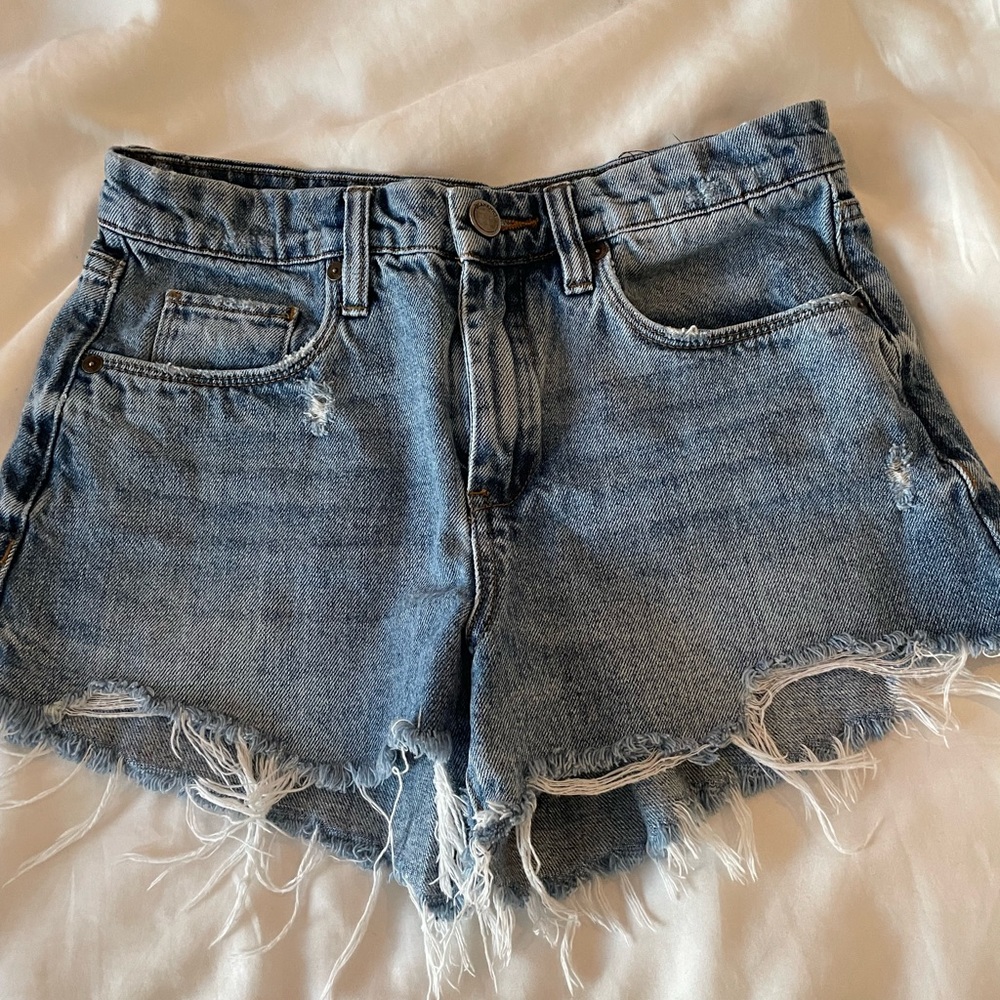 BLANK NYC DENIM SHORTS